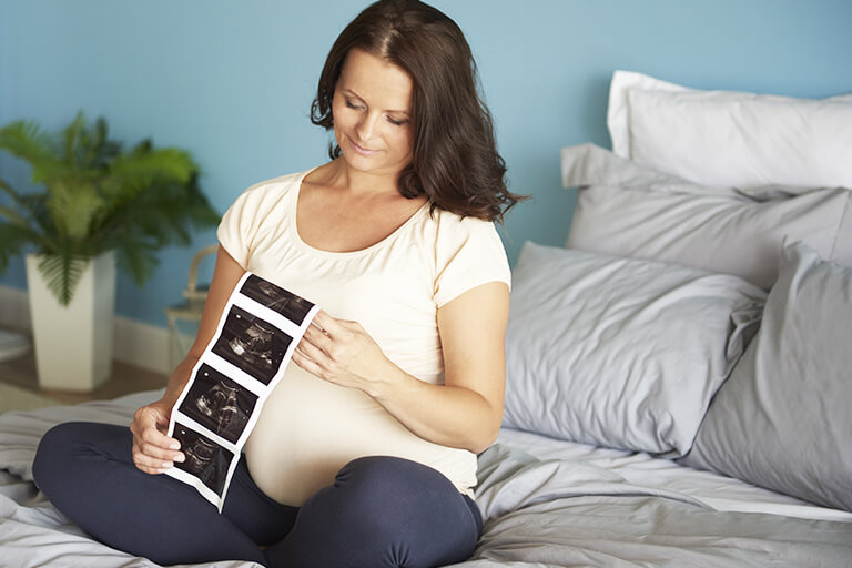 Essential tips to guide you through your first pregnancy